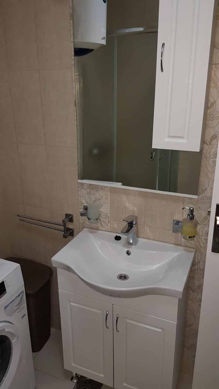 Lux apartman Nenadovic Apartamento Tivat Exterior foto
