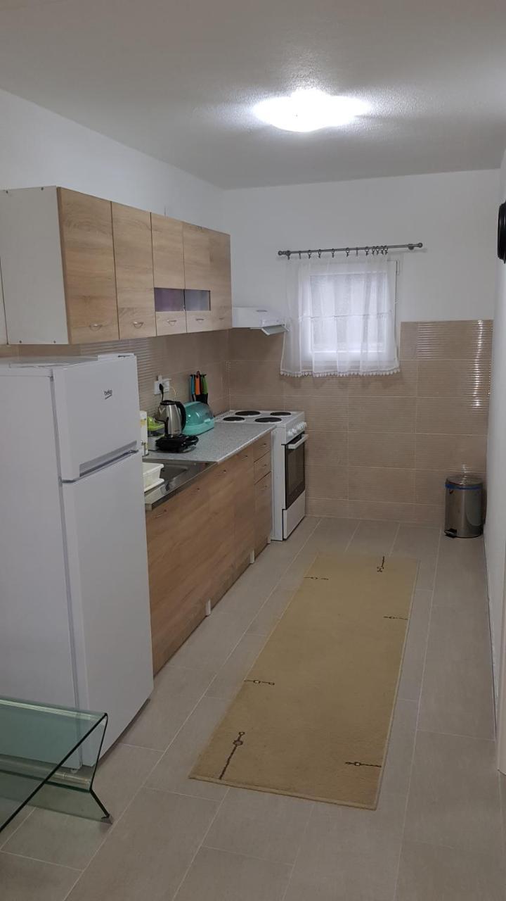 Lux apartman Nenadovic Apartamento Tivat Exterior foto