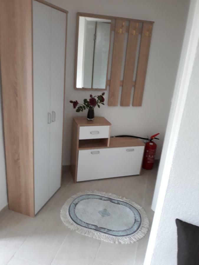 Lux apartman Nenadovic Apartamento Tivat Exterior foto